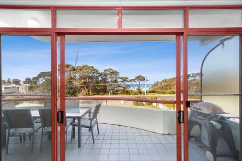 Fathoms Apartment 18 / 1a Mitchell Pde All Linen Provided - Accommodation Noosa 4