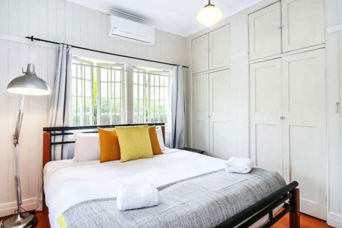 Quiet 3 Bedroom House In Albion With Parking - Accommodation Noosa 5