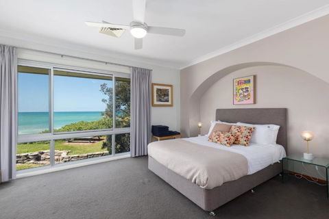 Captains Quarters - Accommodation Noosa 3
