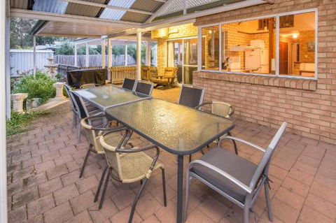 Country Cottage - Accommodation Noosa 1