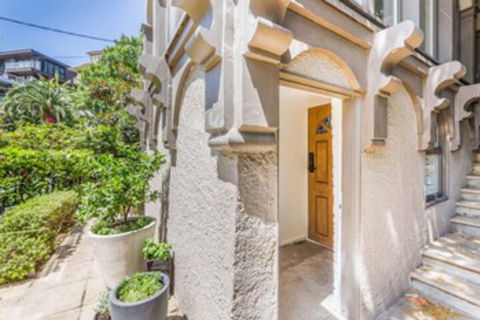 Darling Suite - Accommodation Noosa 0