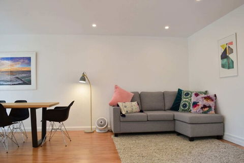 Light And Airy 2 Bedroom North Bondi Apartment - Accommodation Noosa 6