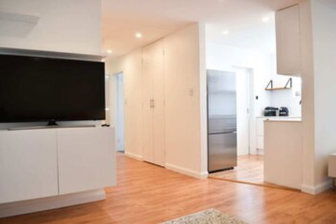 Light And Airy 2 Bedroom North Bondi Apartment - Accommodation Noosa 0
