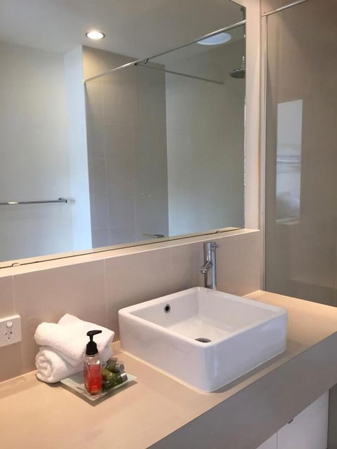 16 Seine Bay Apartment - Accommodation Noosa 2