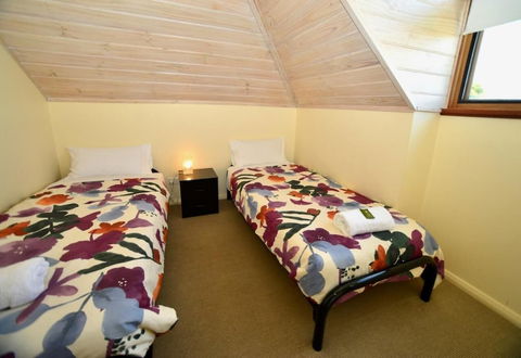 Cowrie Chalet - Accommodation Noosa 1