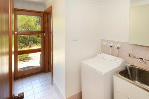Bush N Waves - Accommodation Noosa 4