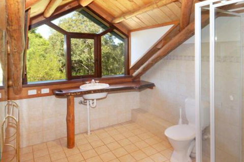 Bush N Waves - Accommodation Noosa 5