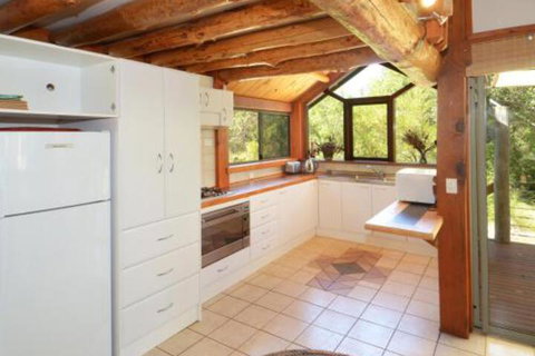 Bush N Waves - Accommodation Noosa 3
