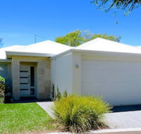 Contemporary Cove - Accommodation Noosa