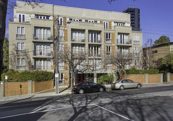 DARLING A Tidy Space In A Great Location - Accommodation Noosa 6