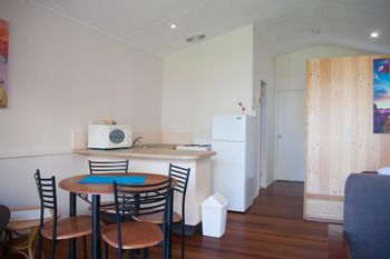 15 Korora Palms 1 Bedroom Bure - Accommodation Noosa 3