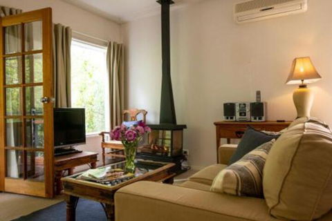 In The Valley - Accommodation Noosa 3