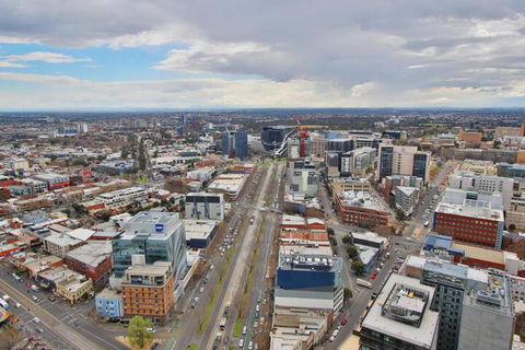 Luxurious & Chic 2BR Apartment In Melbourne CBD - Accommodation Noosa 4