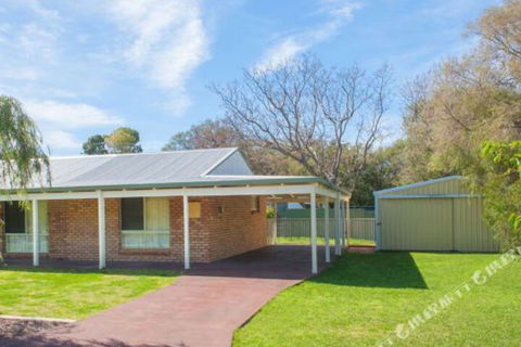 Dunsborough Holiday Homes Lens Lair Quindalup - Accommodation Noosa 2