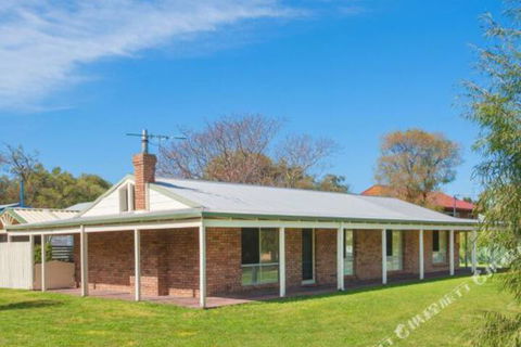 Dunsborough Holiday Homes Lens Lair Quindalup - Accommodation Noosa 1