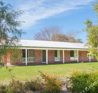 Dunsborough Holiday Homes Lens Lair Quindalup - Accommodation Noosa