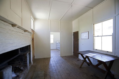 Brackens Hut - Accommodation Noosa 3