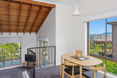 The Lookout - Accommodation Noosa 2