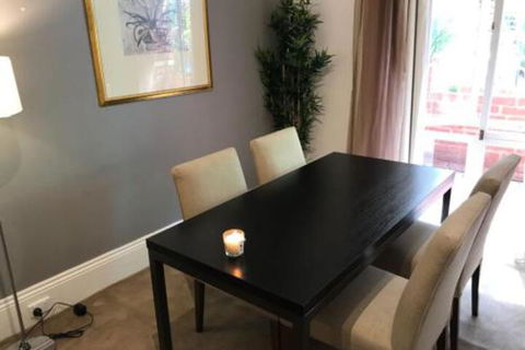 Little Bourke Street - Accommodation Noosa 1