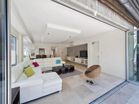 The Domain - Accommodation Noosa 3