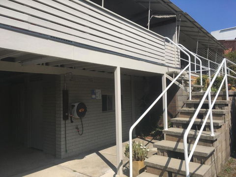 Tomaree Lodge - Accommodation Noosa 1