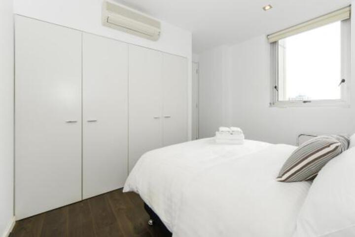 Melbourne VIC Accommodation Noosa