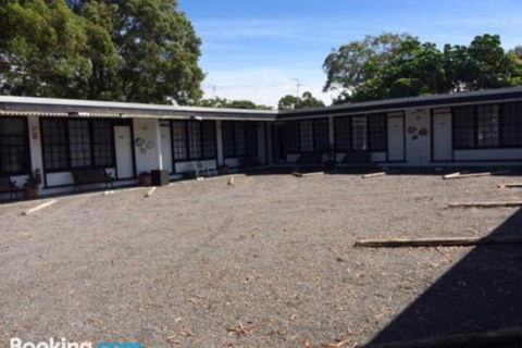 Budget Peninsula Palms Nelson Bay - Accommodation Noosa 0