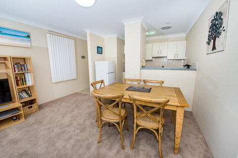 Collendina Unit 15 Little Beach - Accommodation Noosa 5
