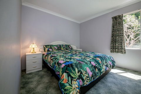 Sunset Towers Unit 2 / 25 Donald Street - Accommodation Noosa 5