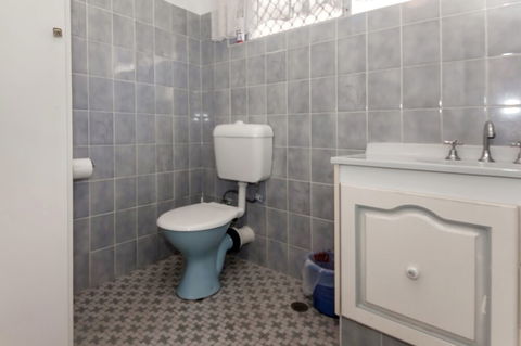 Quarterdeck Unit 3 / 12 Magnus Street - Accommodation Noosa 2