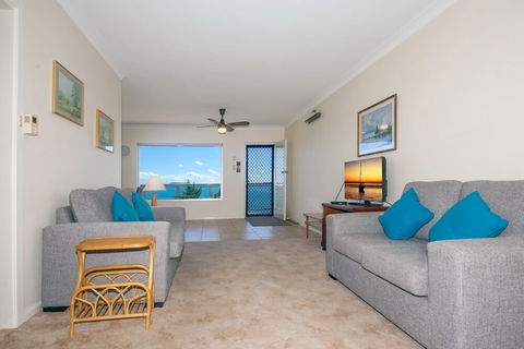 Quarterdeck Unit 3 / 12 Magnus Street - Accommodation Noosa 5