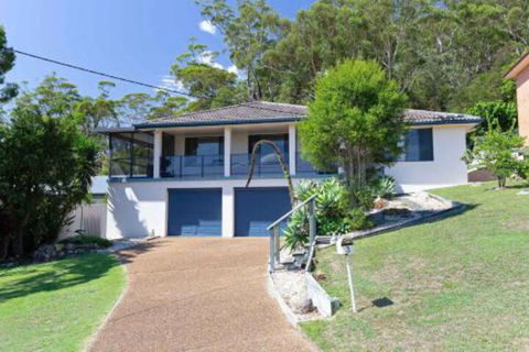 Kallaroo Street 3 Corlette - Accommodation Noosa 5