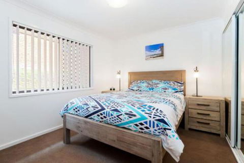 Kallaroo Street 3 Corlette - Accommodation Noosa 3