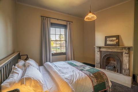 Hosies - Accommodation Noosa 1