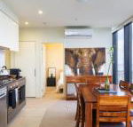 ON TOP of THE WORLD BEST VIEWS in MELBOURNE  - Accommodation Noosa