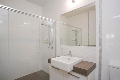 Exclusive Anglesea River Beach Apartment - Accommodation Noosa 2