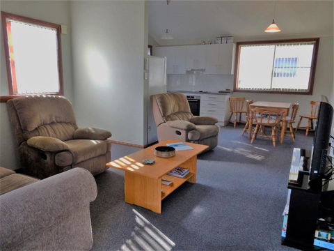 Ocean 1 / 38 Oceans Apartment - Accommodation Noosa 2