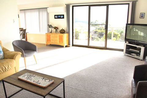 Seahouse - Accommodation Noosa 4