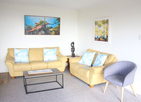 Seahouse - Accommodation Noosa 2