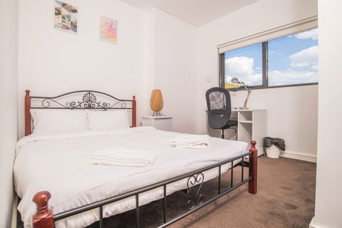 2bed2bath APT At Wolli Creek+p Close To Airport - Accommodation Noosa 3