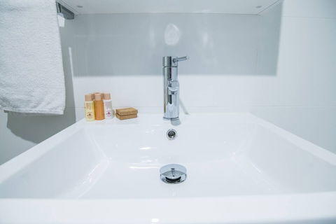2bed2bath APT At Wolli Creek+p Close To Airport - Accommodation Noosa 4