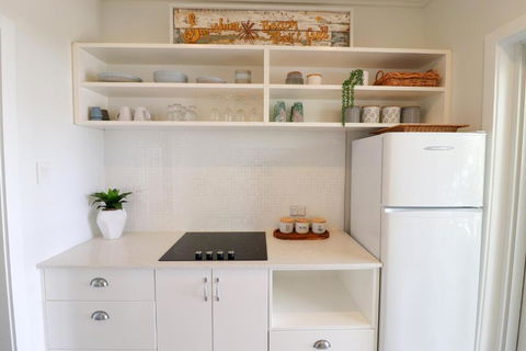 The Lakehouse In Raffetys Resort - Accommodation Noosa 6