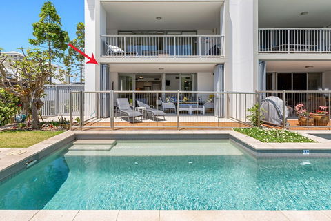 Swim Up Drift Apartment 12 South - Accommodation Noosa 0