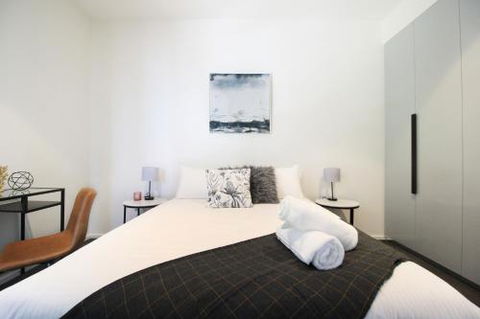 Harbour View Serviced Apartment - Accommodation Noosa 5