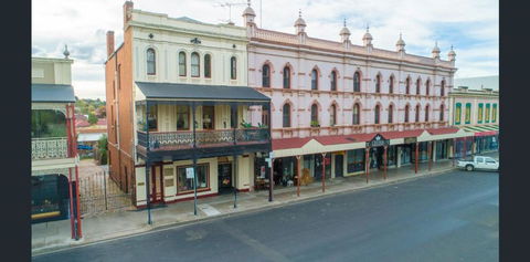 Grand & Central On George Unique Opulent - Accommodation Noosa 2