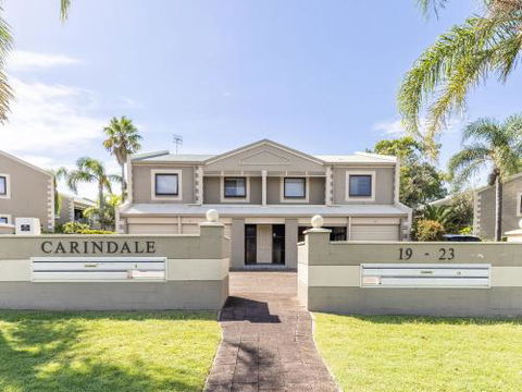 16 Carindale 19 23 Dowling St. Ground Floor Foxtel Pool & Tennis Court - Accommodation Noosa 4