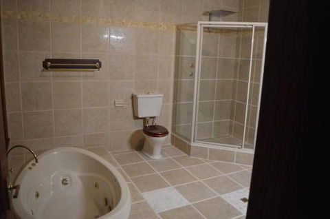 Gargoyle Lodge - Accommodation Noosa 6