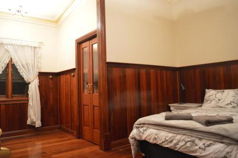 Gargoyle Lodge - Accommodation Noosa 0