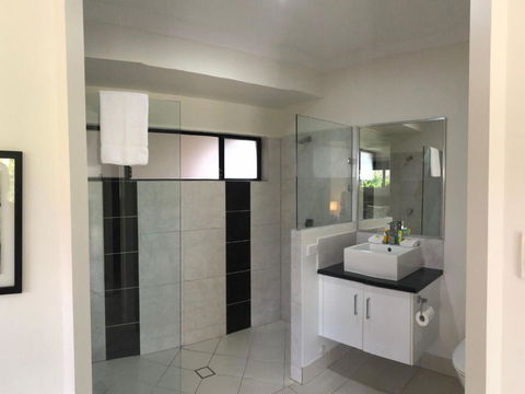 Cooya Beach Ultimate Tropical Getaway - Accommodation Noosa 2