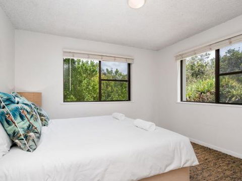 EAST COAST ESCAPES Byron Beachfront - Accommodation Noosa 0